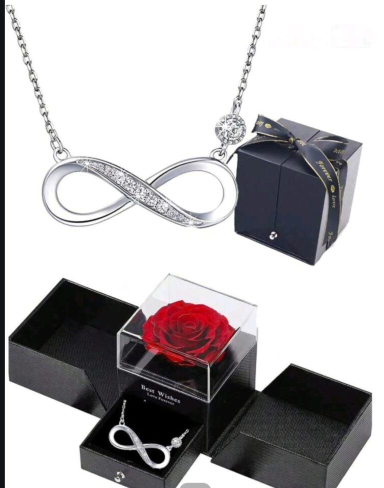 Boîtier Rose éternelle et colier