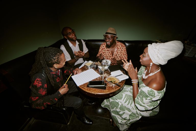 Associations &amp; Groupes