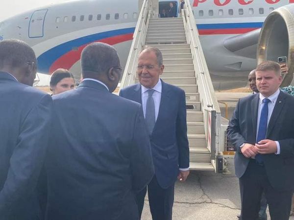 Visite diplomatique : Arrivée chaleureuse du ministre russe des Affaires étrangères à N&rsquo;Djamena