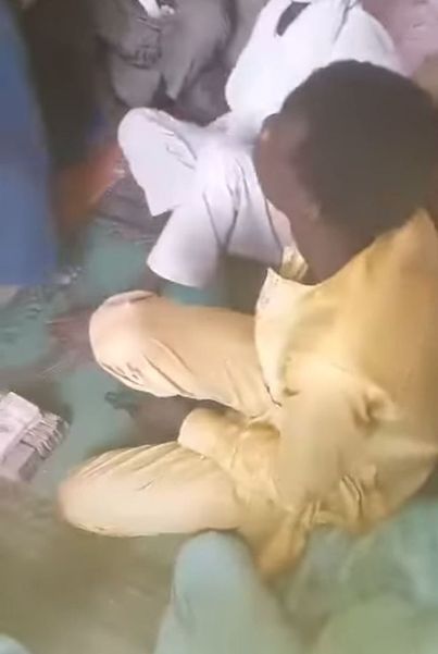 OUADDAÏ : Deux jeunes de la sous-préfecture de monrone ont restitué la somme de 90 millions de FR cfa à son propriétaire