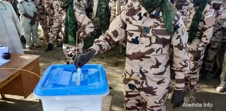 TCHAD : Selon les observateurs internationaux le vote des militaires se déroule dans le Calme.