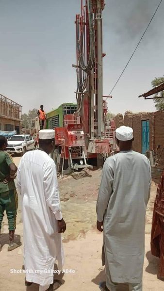 OUADDAÏ : Un Opérateur économique membre de l&rsquo;association Amdaradir, a décidé de réaliser Cinq forages dans cinq quartiers de la ville d&rsquo; Abeché